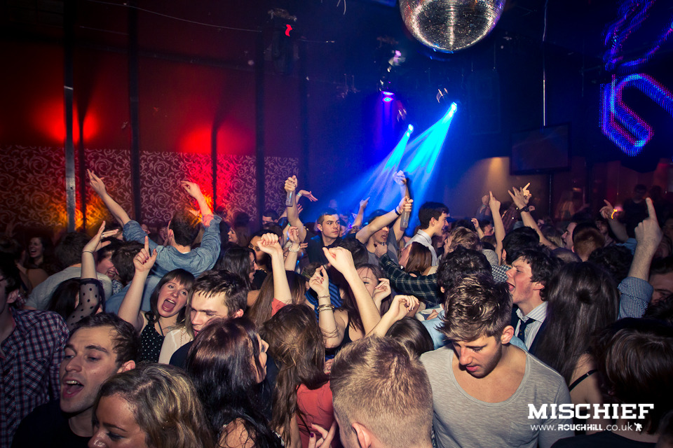 IMAGE: http://payload28.cargocollective.com/1/3/110609/2865317/22-02-2012-118_960.jpg